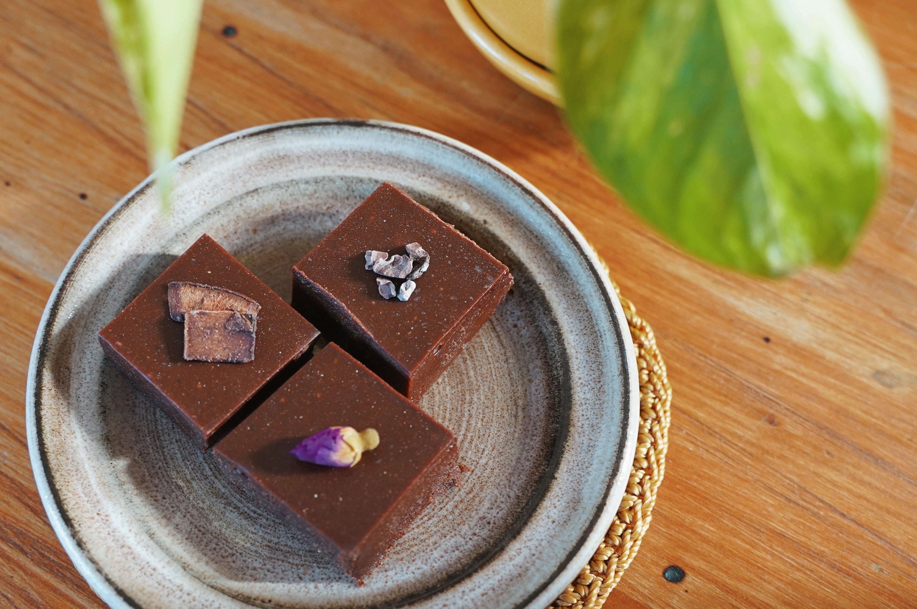 &nbsp;Organic Schisandra Fudge&nbsp;-&nbsp;Sacred Taste